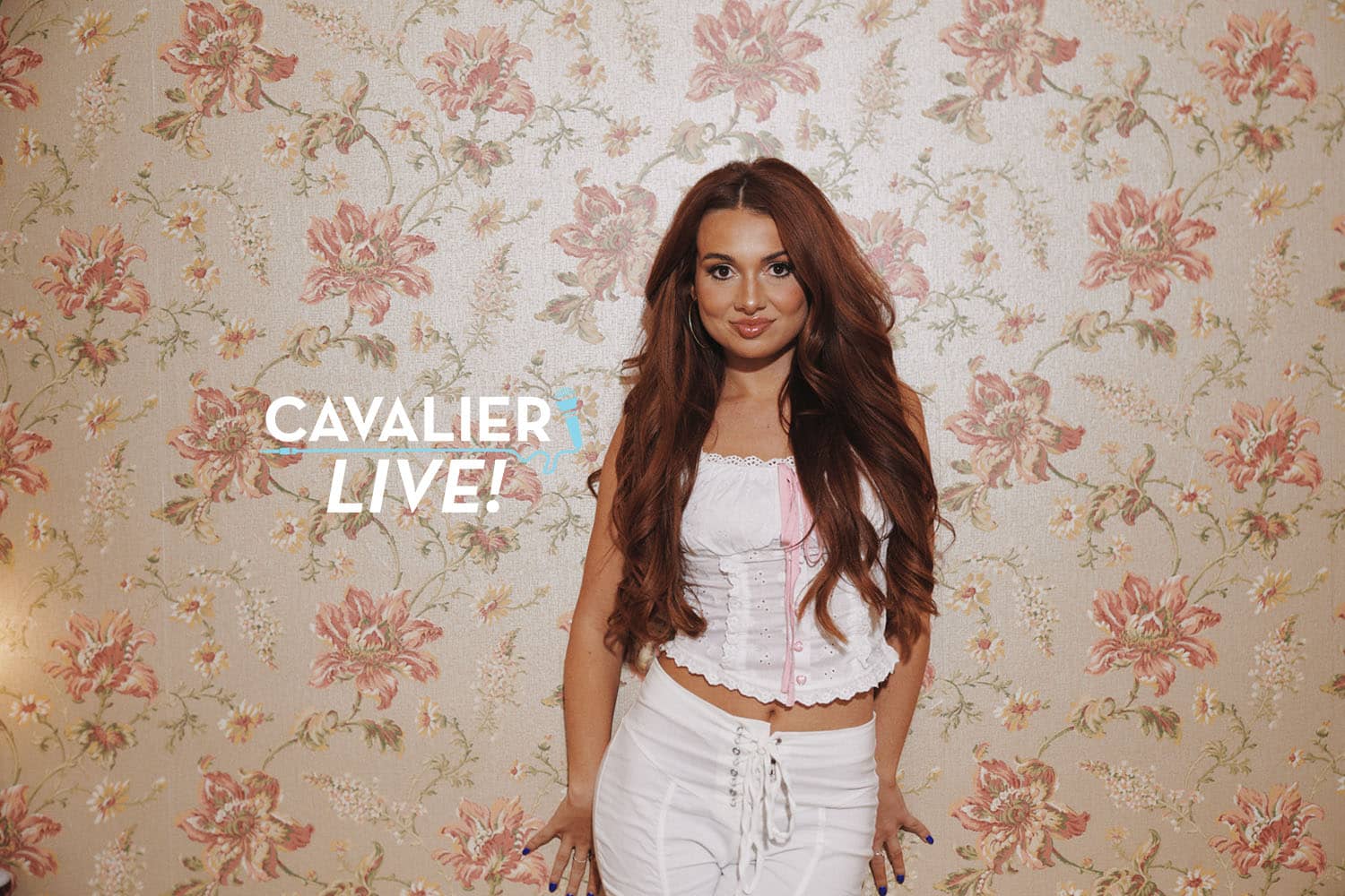 Nashville-based singer and songwriter Kaylee Rose posing for an album cover