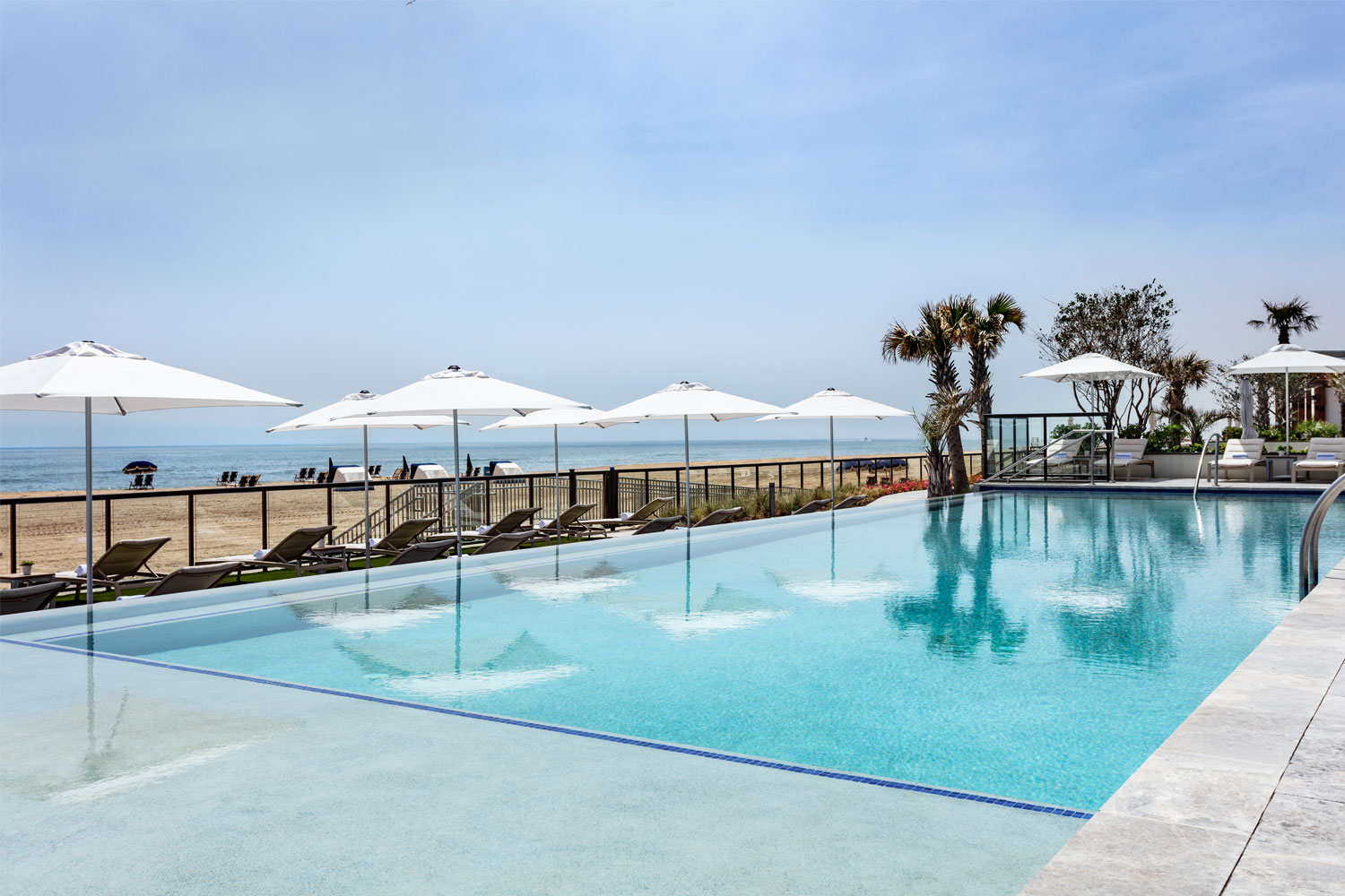 A view of the outdoor pool at the Marriott Virginia Beach Oceanfront Resort